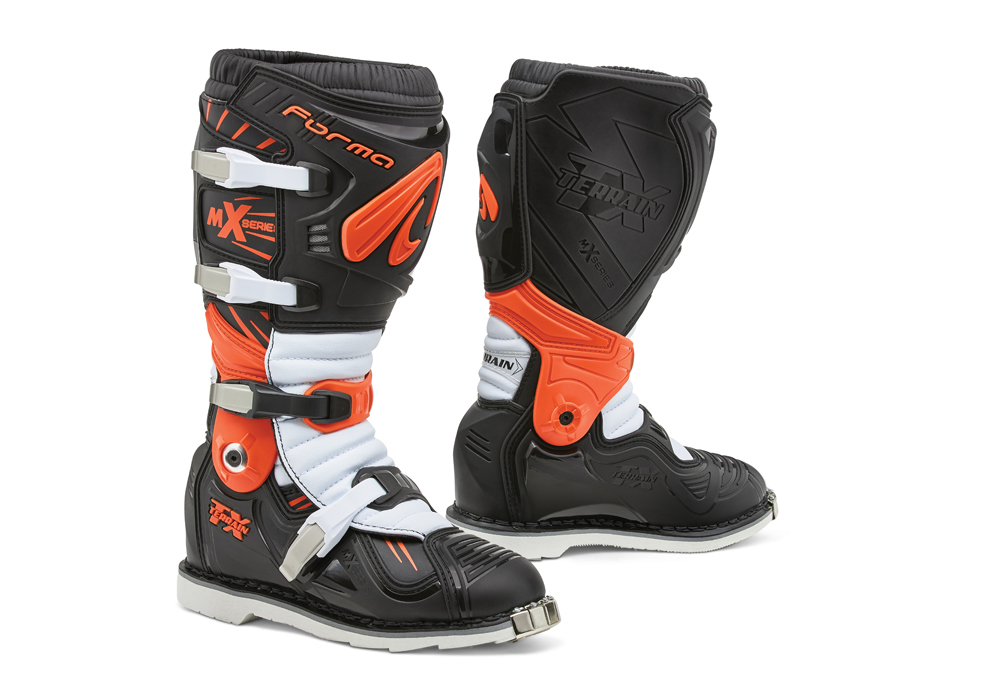 Čižmy FORMA Terain TX Black/Orange/White